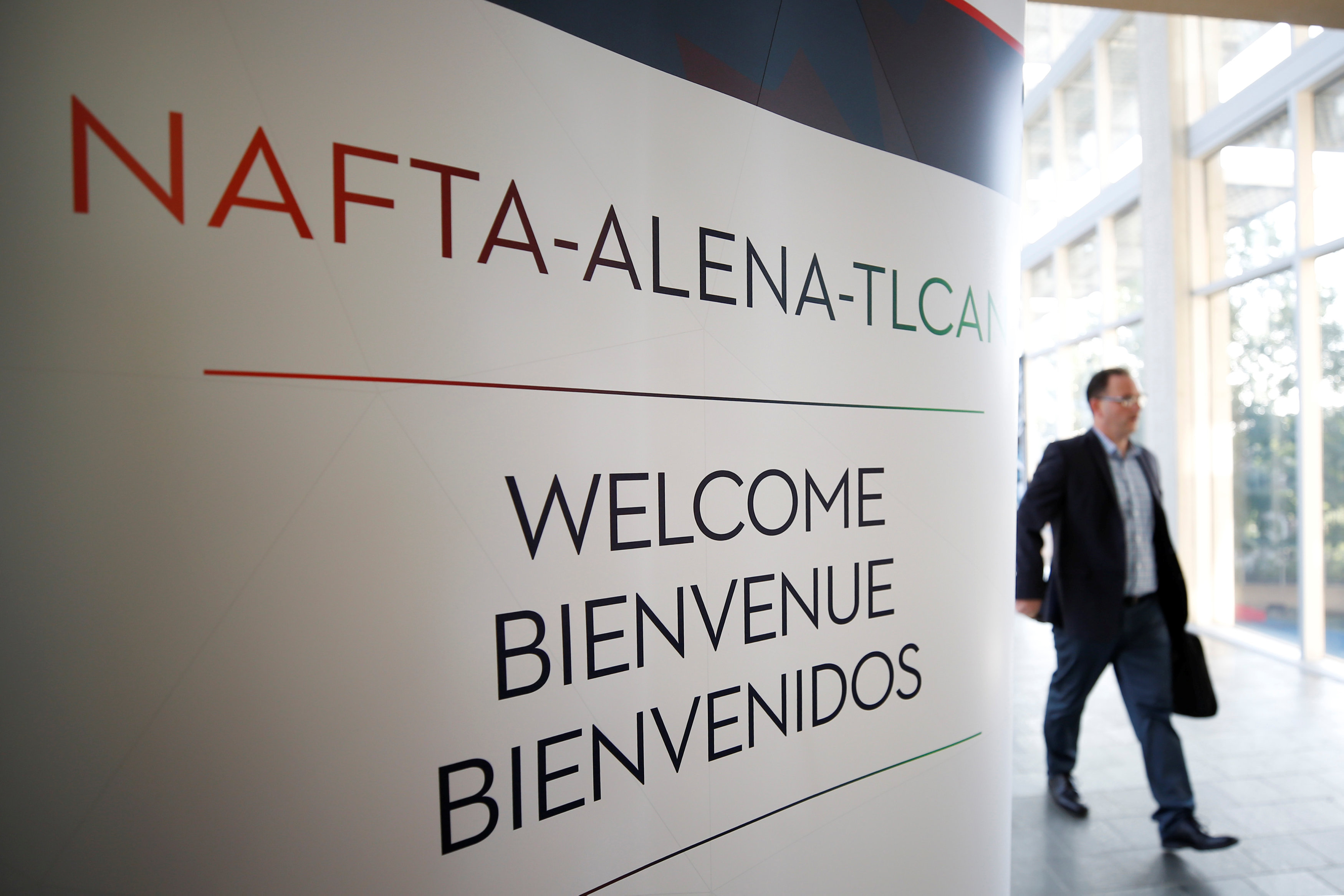 NAFTA talks intensify; US expected to put off key demand on autos