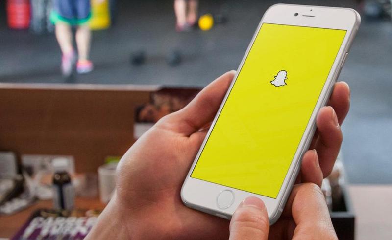 تجسّست على زوجها عبر «سناب» فطلقها