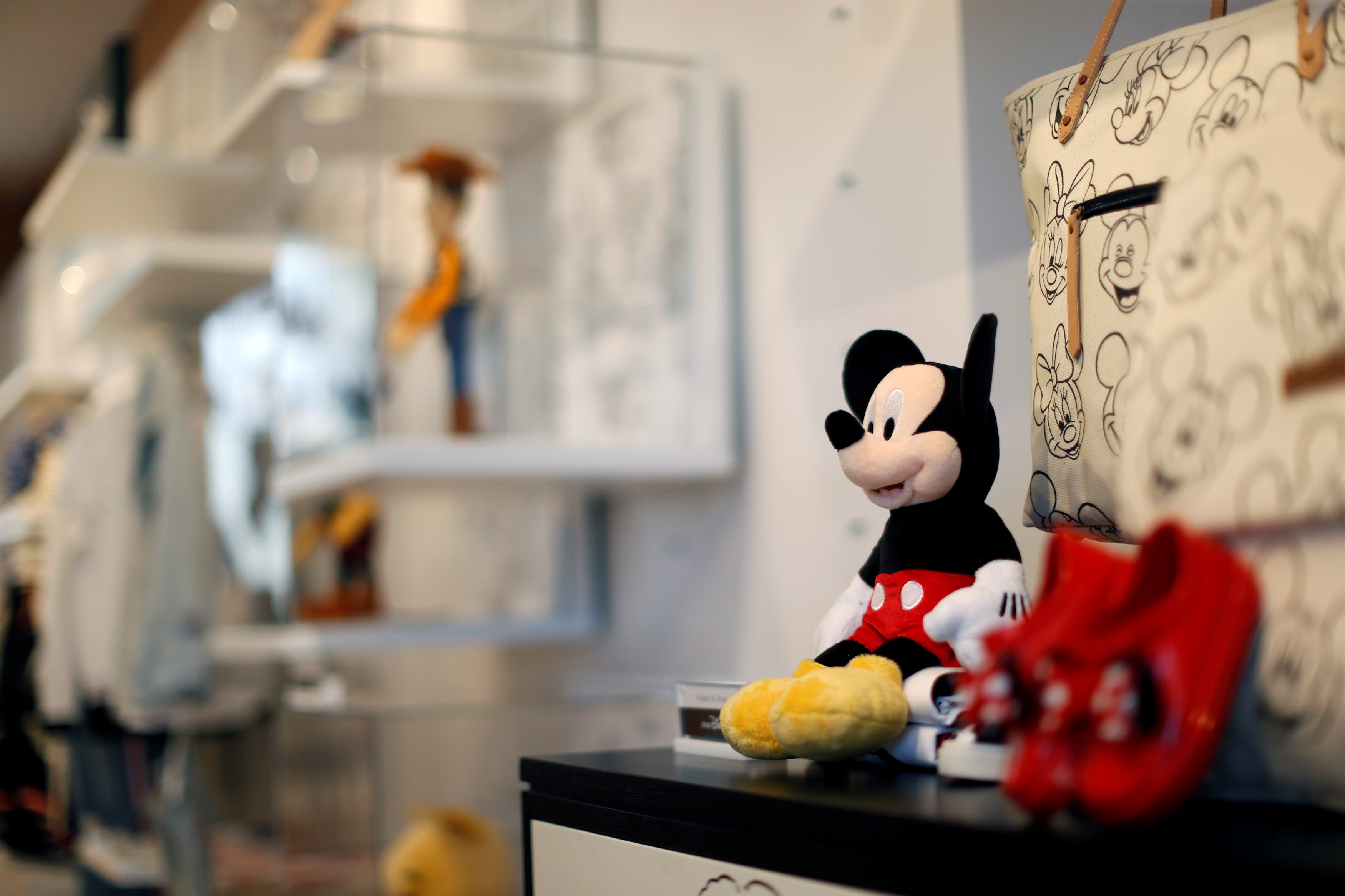 Disney tests new store design as shoppers go online