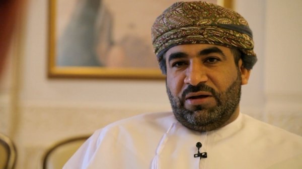 وزير النقل والاتصالات يتوجه إلى قطر للمشاركة في حفل افتتاح ميناء حمد