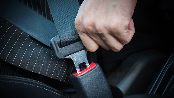 Seat belts save lives say road safety experts after fatal Oman crash