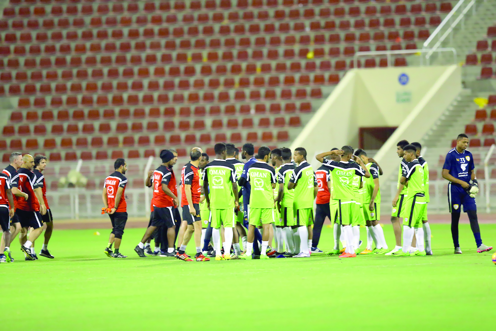 منتخبنا يطير إلى دبي لمواجهة النشامى وديا