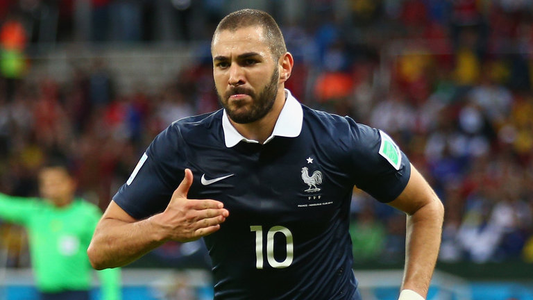نصري :من الغباء عدم استدعاء بنزيمة لمنتخب فرنسا