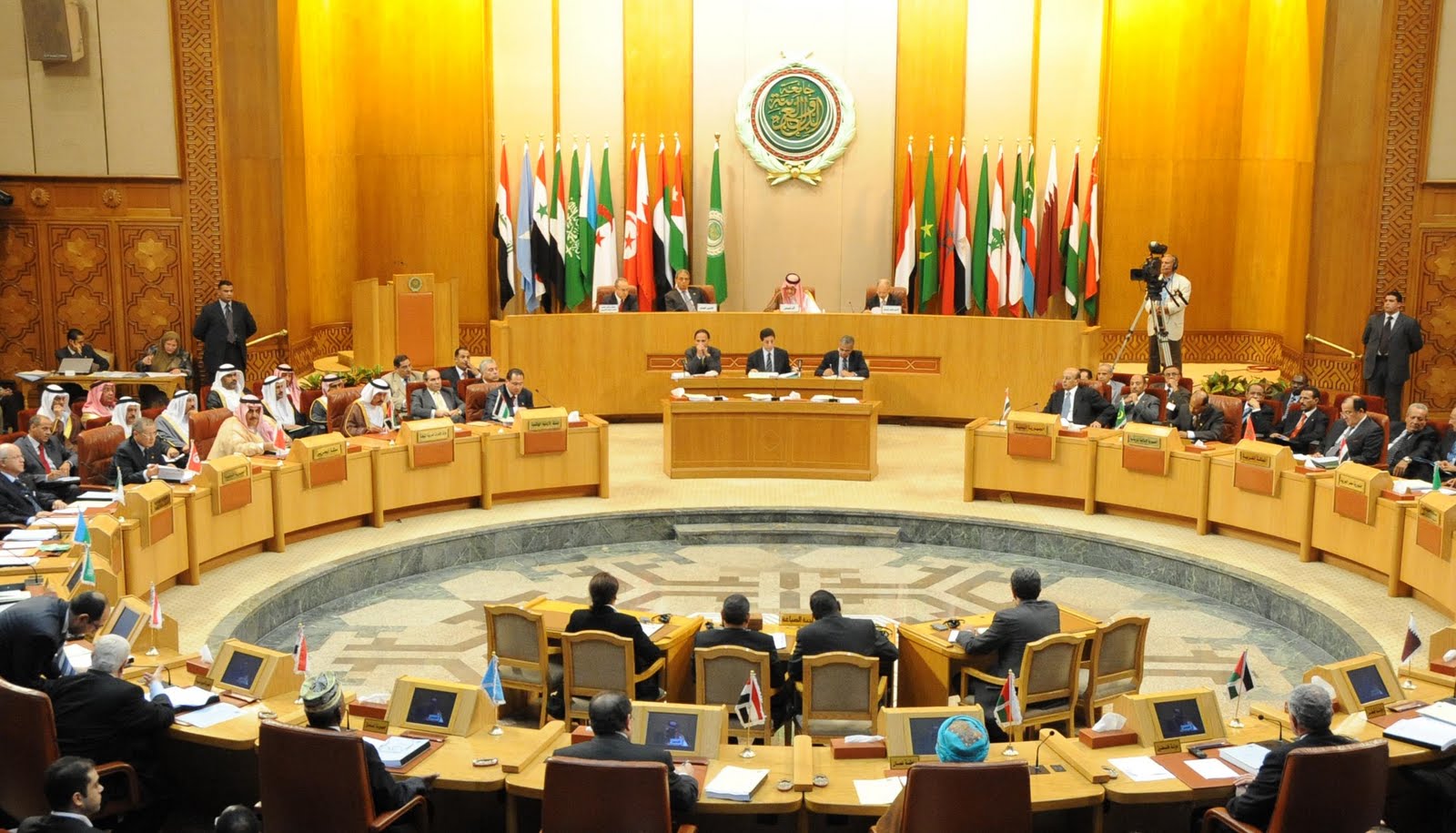 الجامعة العربية تجدد تأييدها للوساطة الكويتية لحل الأزمة الخليجية