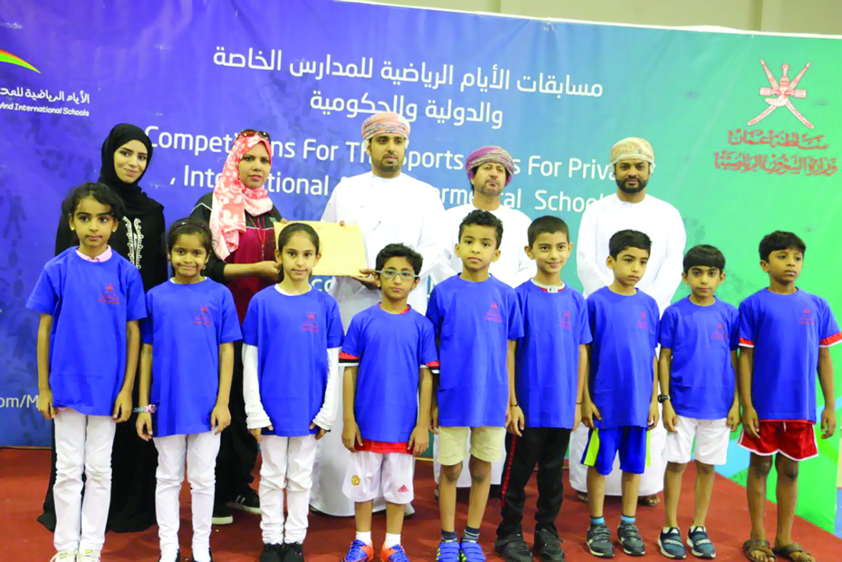 مشاركة واسعة في مهرجان «اليد»للمدارس الخاصة والدولية