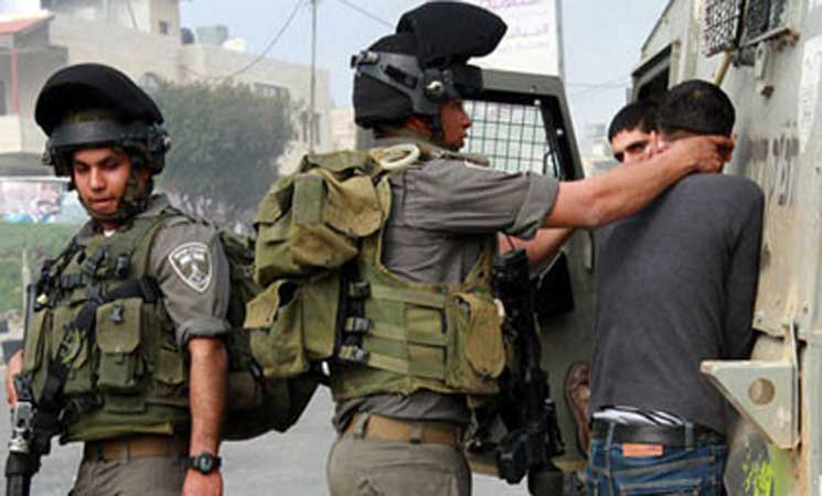 الاحتلال الاسرائيلي يعتقل 14 فلسطينيا
