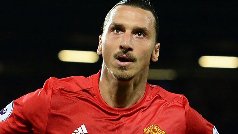 رايولا: زلاتان يستطيع اللعب خمس أو ست سنوات!