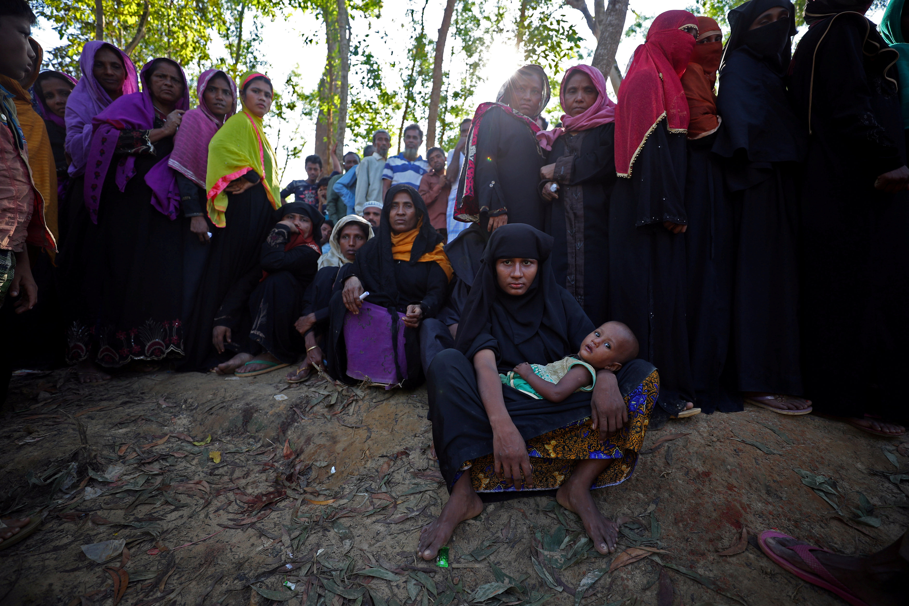 Rohingya refugees arrival 'untenable' as thousands arrive daily, says Bangladesh