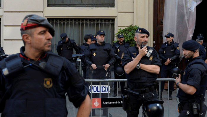 Demoralised and divided: inside Catalonia's police force