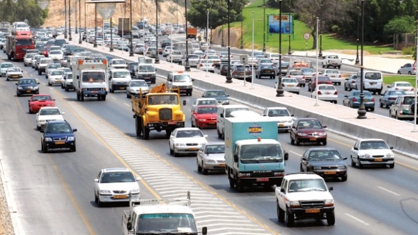 Vehicle pileup causes congestion