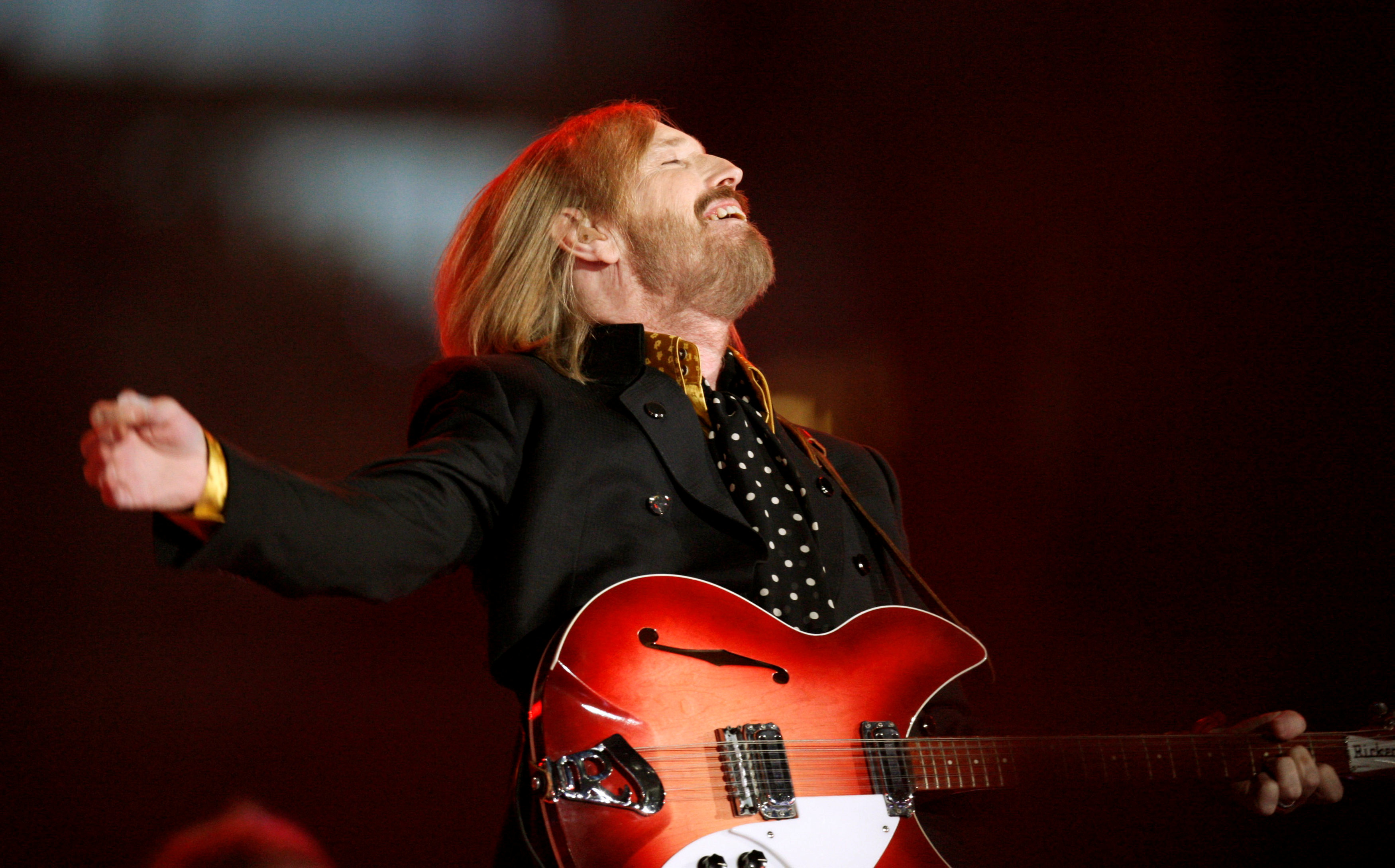 Veteran U.S. rocker Tom Petty dies at 66 after suffering cardiac arrest