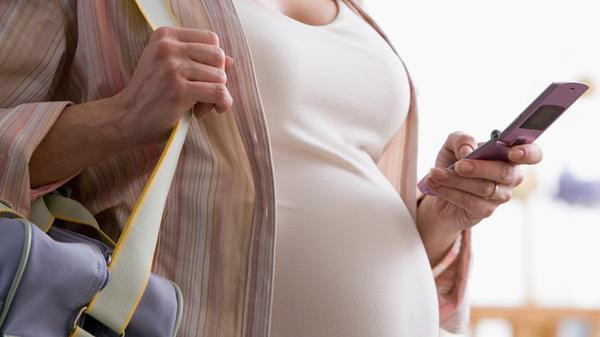 تطبيق جديد يساعد النساء على متابعة الحمل دون طبيب