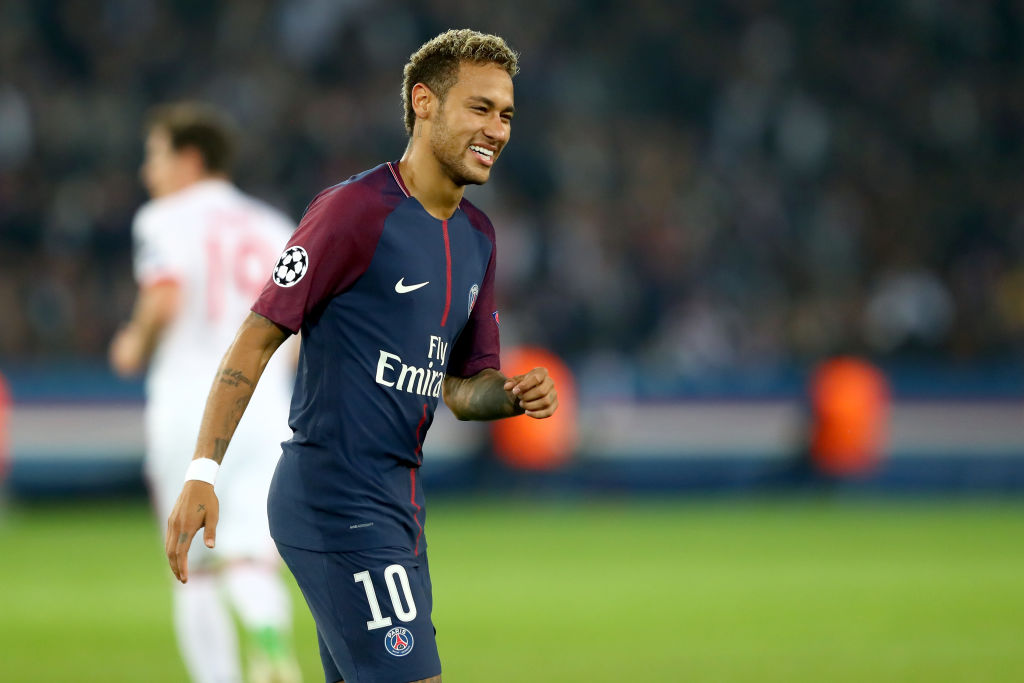 (اليويفا) يرفض طلب نيمار باستبعاد برشلونة من دوري الأبطال