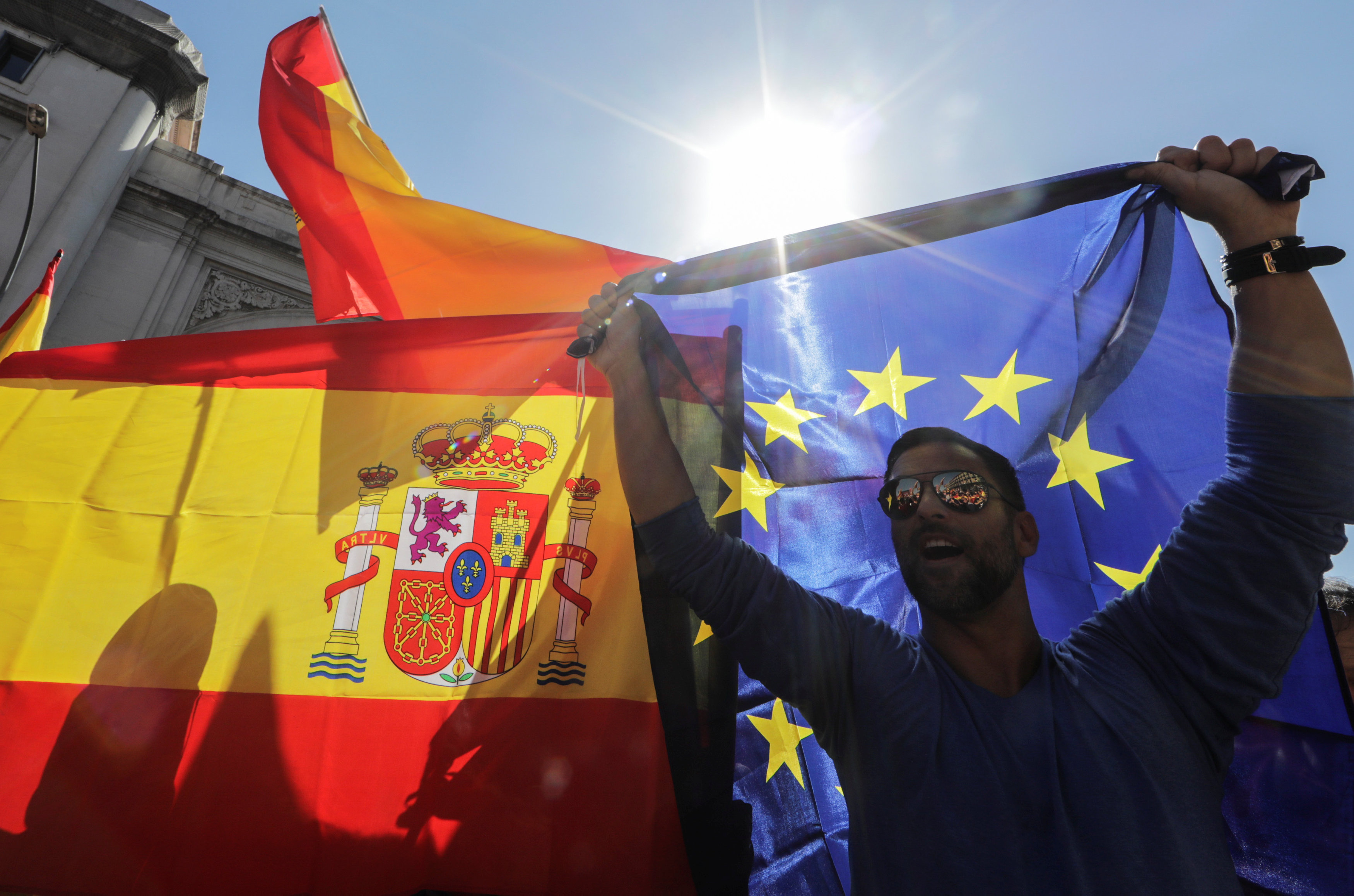 Catalan leader under pressure to drop independence