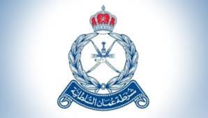 الشرطة تلقي القبض على شخص بتهمة حيازة المخدرات في صحار