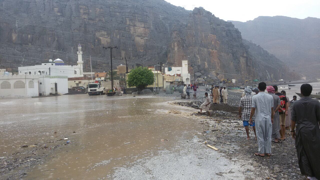 Rough seas forecast for Oman coast