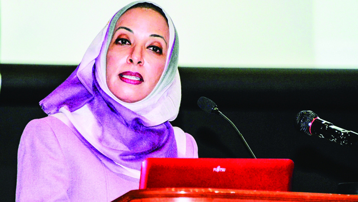 Oman's education minister adopts results of student scientific innovations