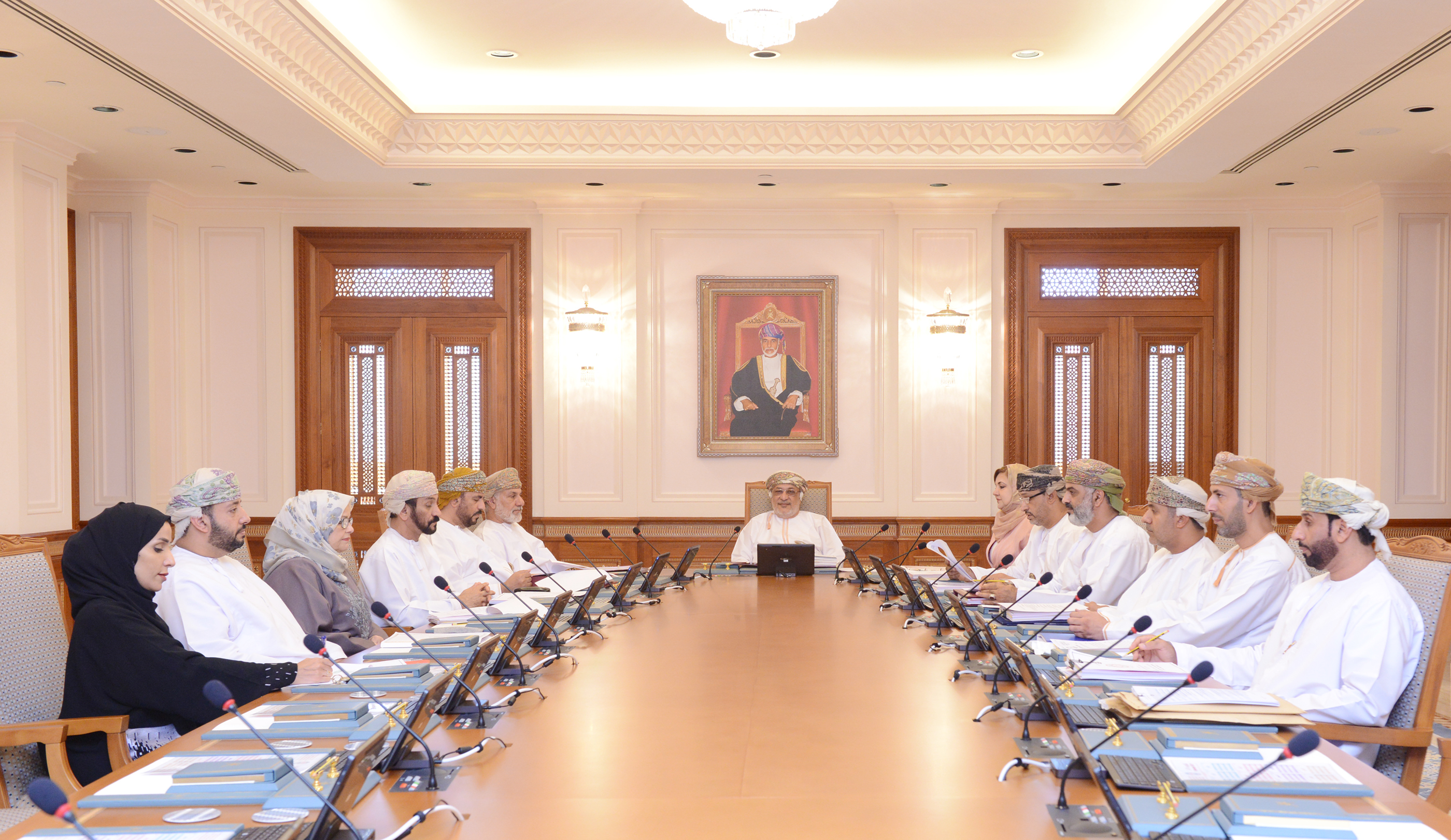 بلدي مسقط يطلع على تحديات الاستراتيجية الوطنية للتنمية العمرانية