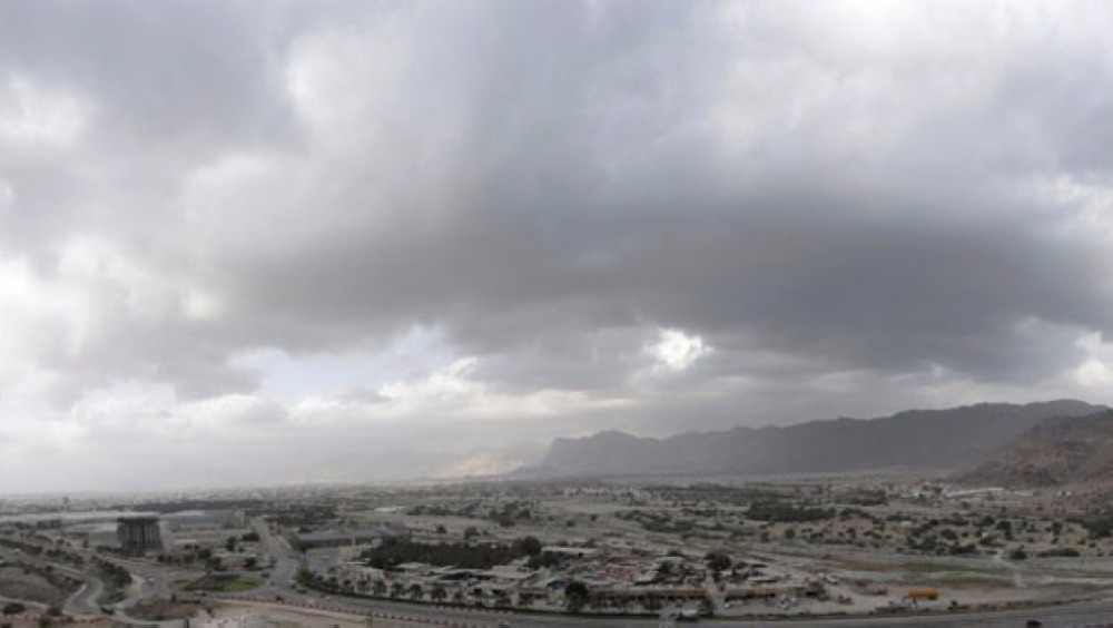 Chance of rain in Oman this weekend
