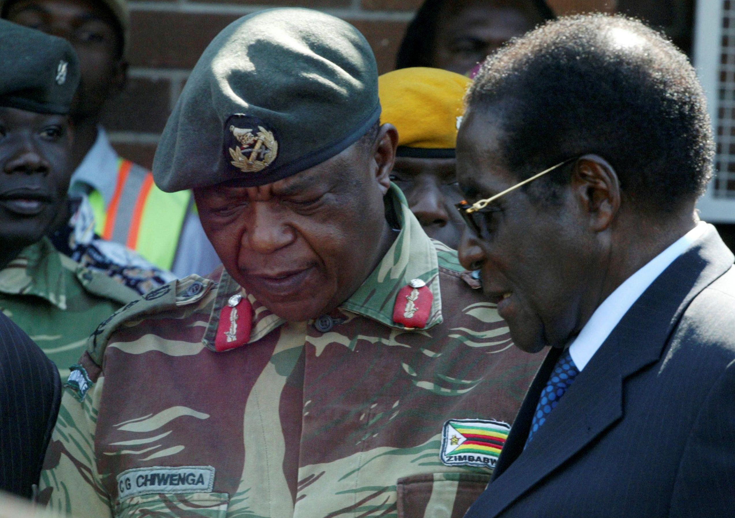 Zimbabwe's army seizes power, targets 'criminals' around Mugabe