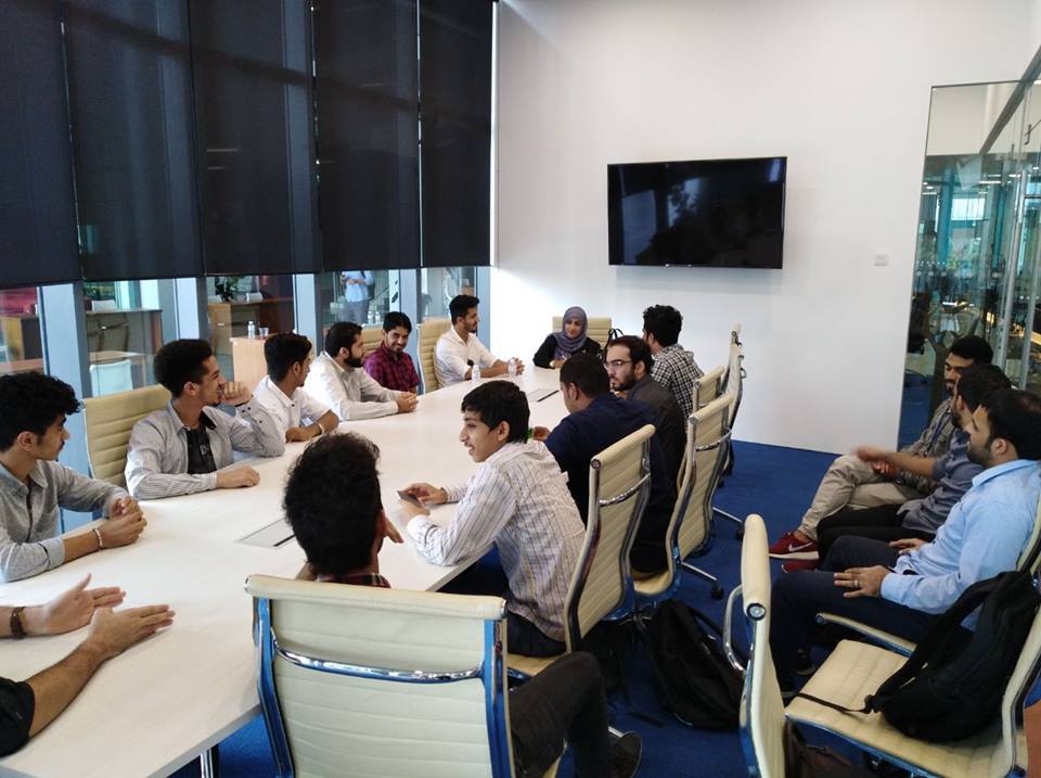 "التعليم العالي" تطلع على أوضاع الطلبة في جامعة ماليزية