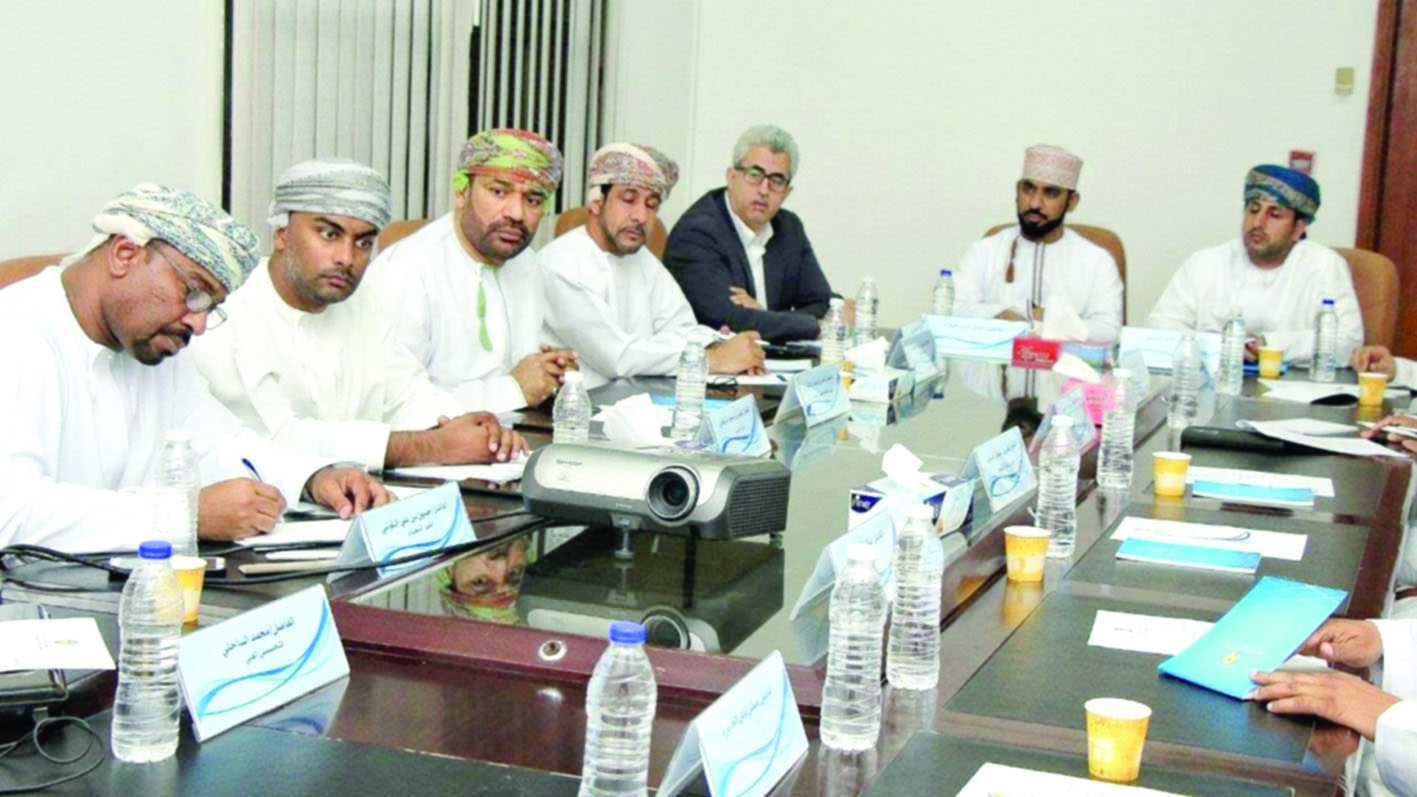 "السباحة" يستعرض خططه المستقبلية لنشر اللعبة في الأندية