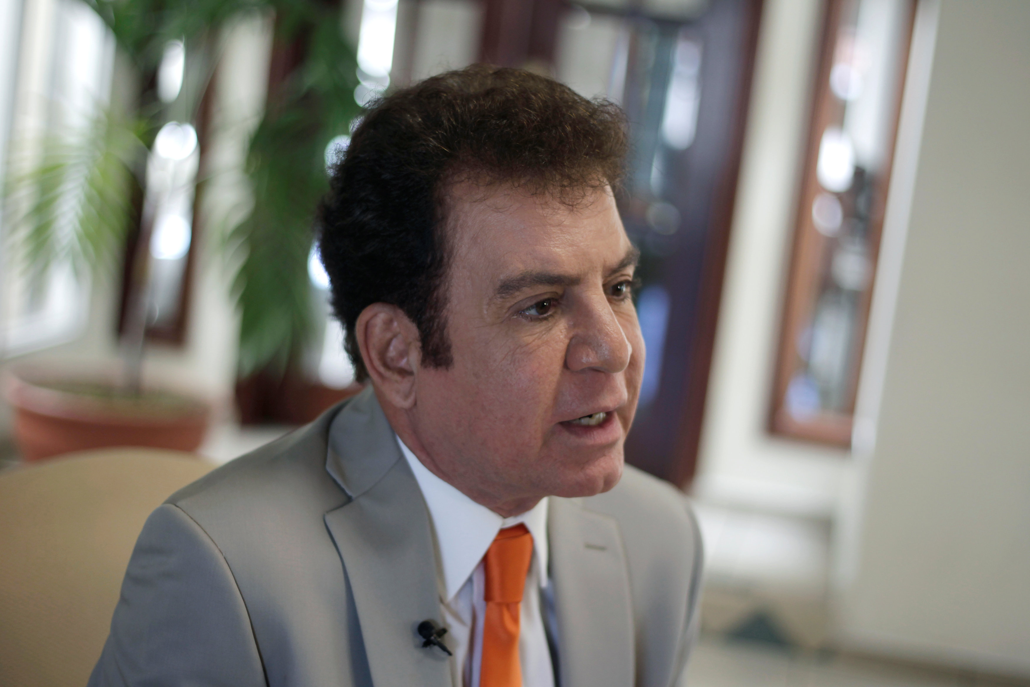 Honduras opposition candidate alleges fraud in presidential vote