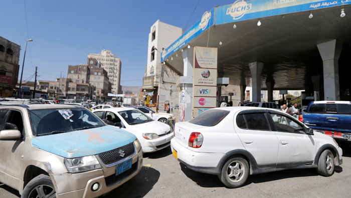 Saudi coalition lets Yemen's Aden port reopen