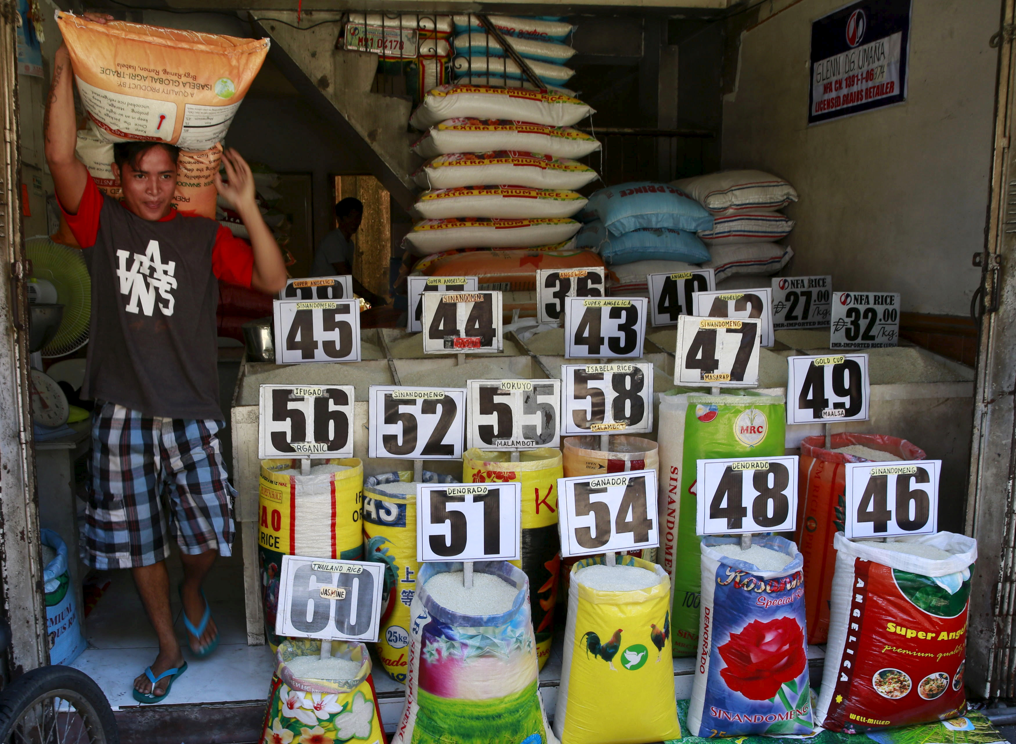 Fitch lifts Philippines' sovereign ratings