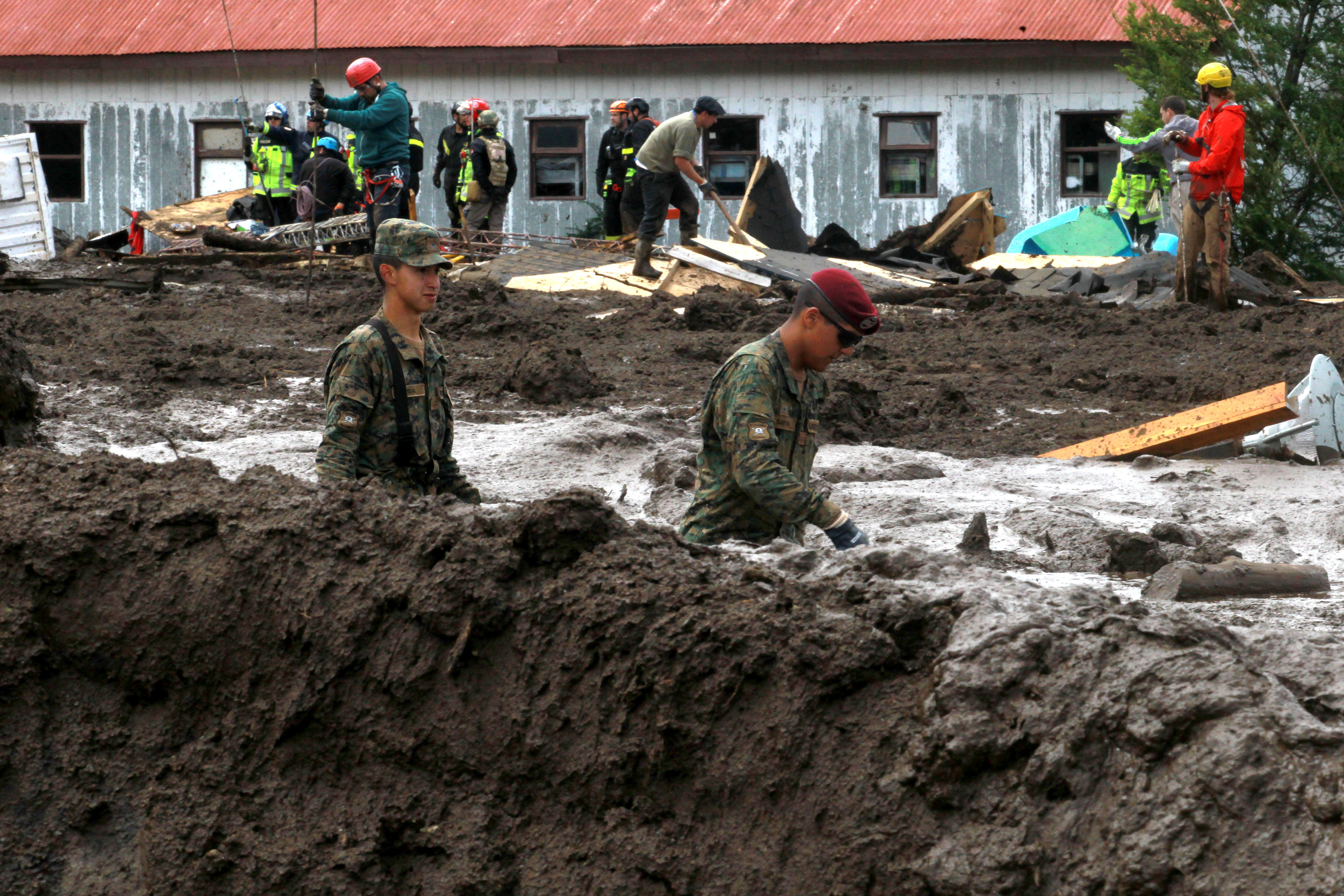 11 killed, 15 missing in Chile mudslide
