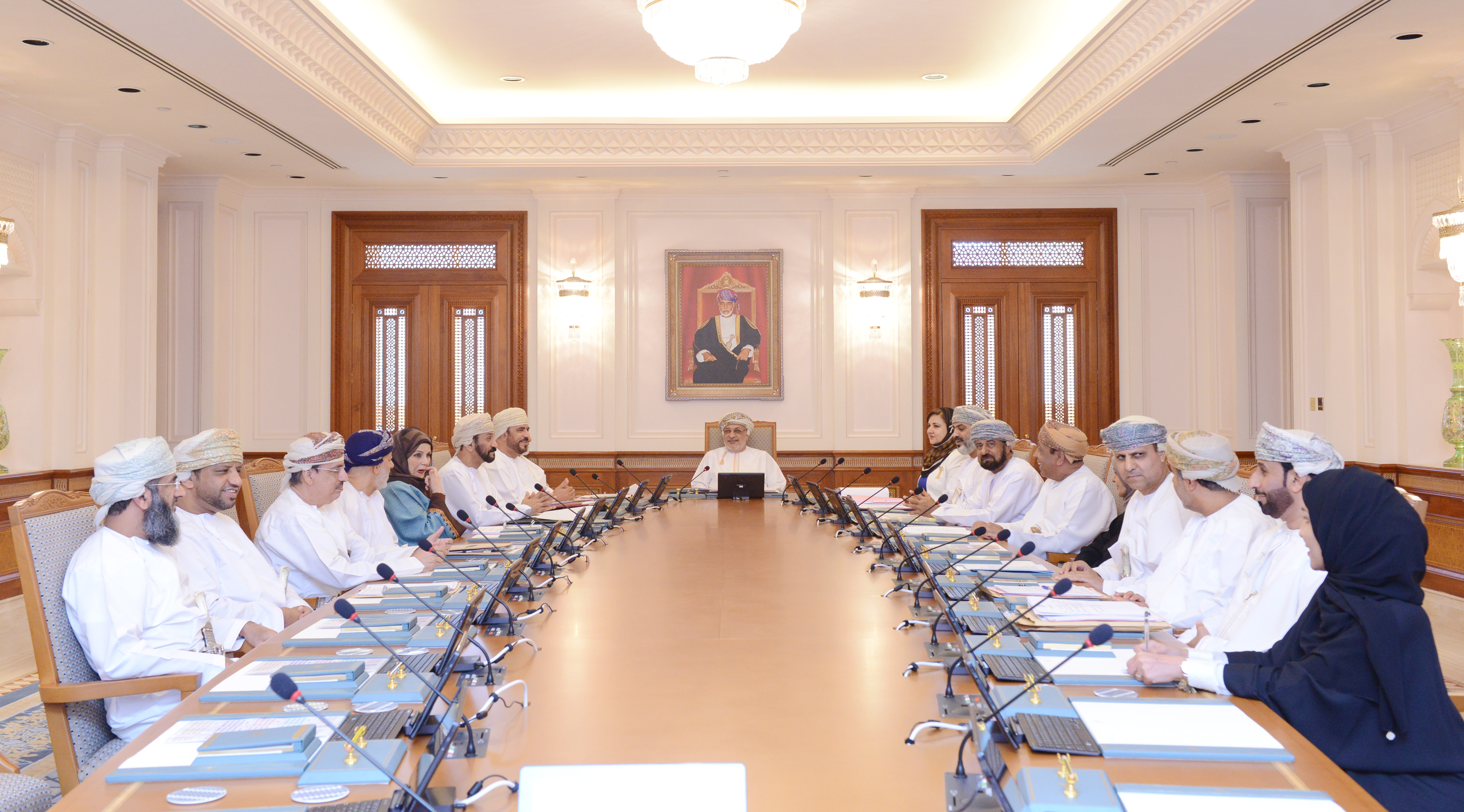 Oman State Council office meets