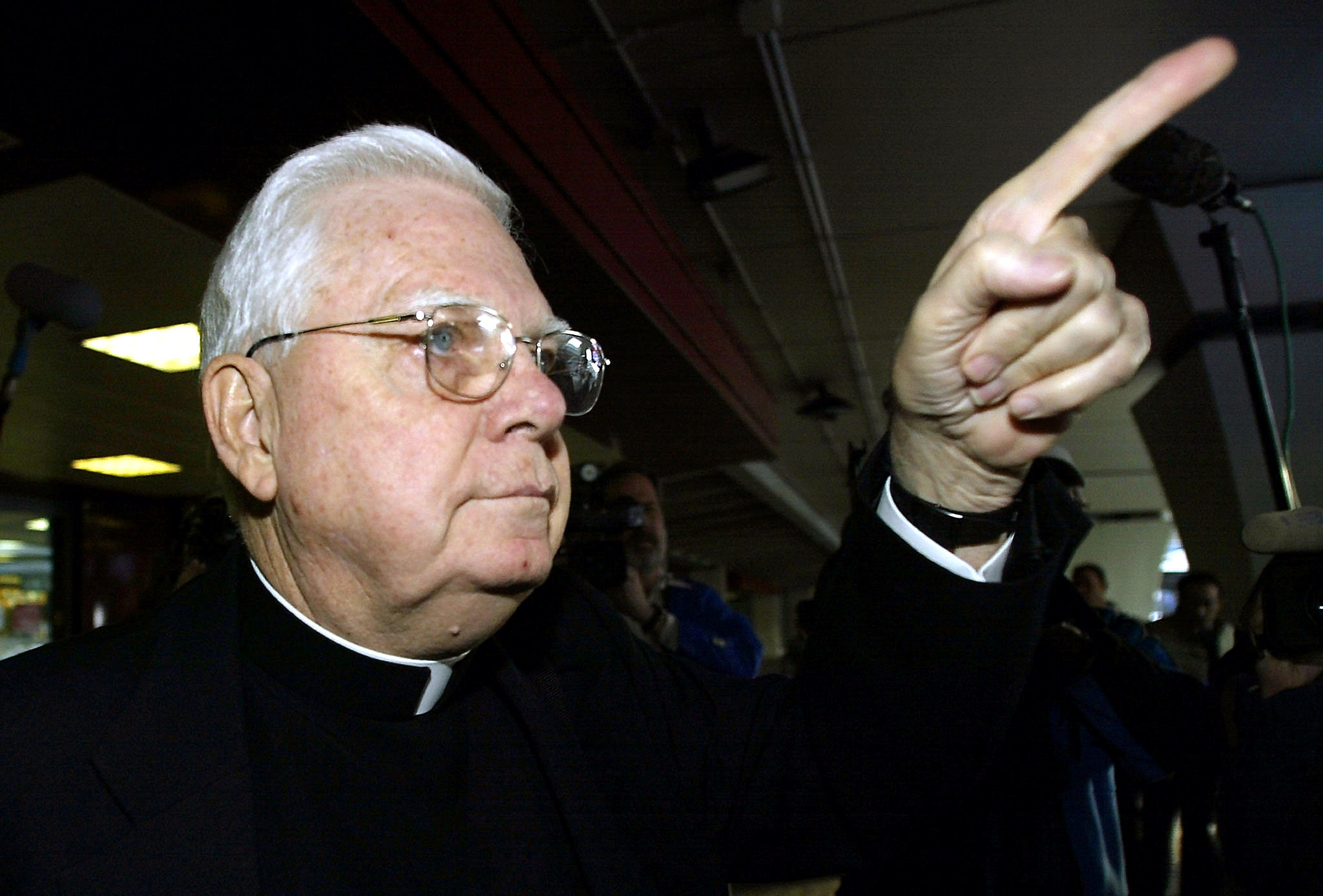 Disgraced US Cardinal Bernard Law dies aged 86