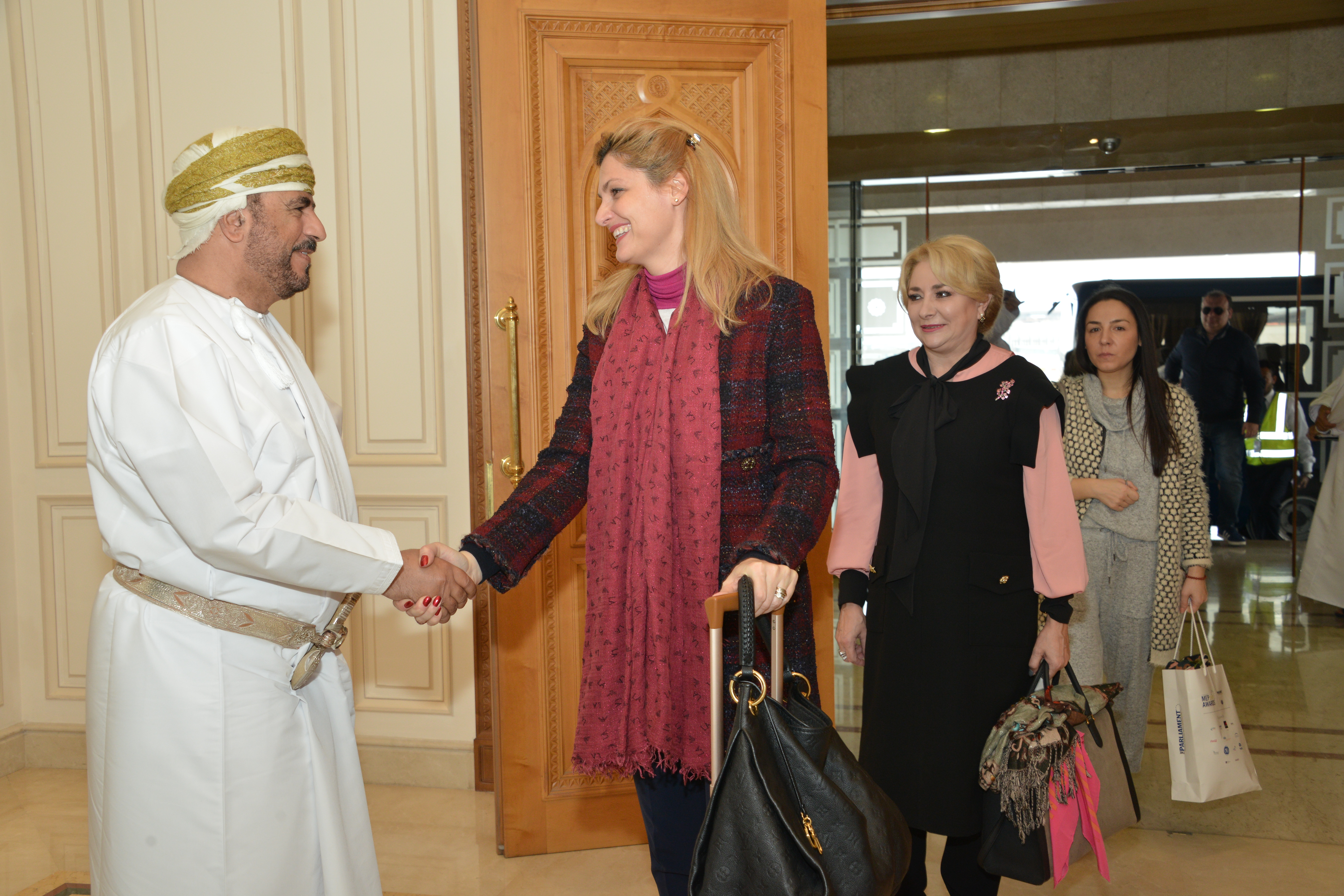 وفد أصدقاء عمان في البرلمان الأوروبي يختتم زيارته للسلطنة