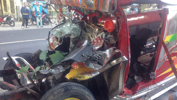 Six children among 20 killed in Philippines bus crash