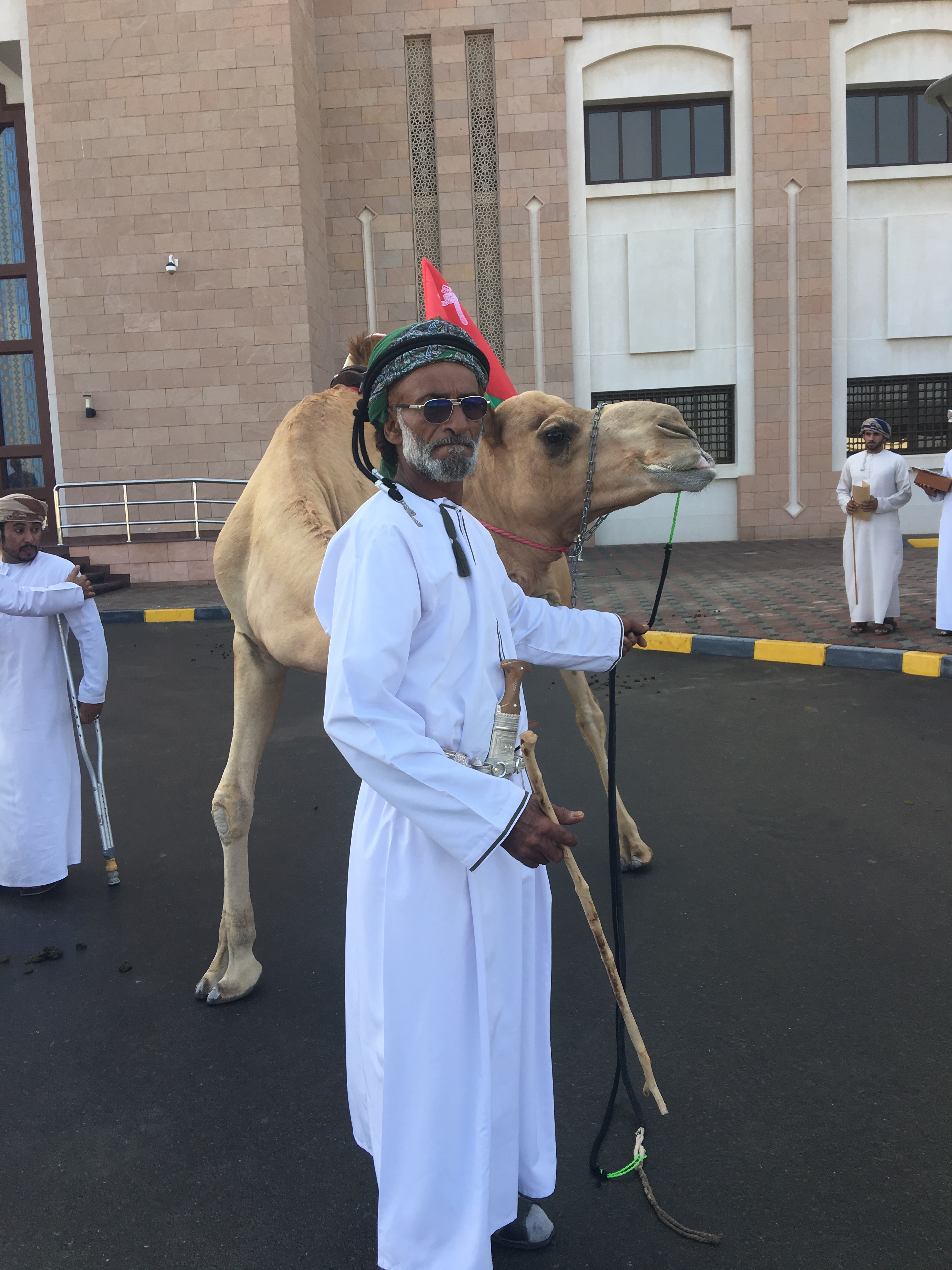 "حداء الصحراء" مغامرة جديدة لرحالة عمانيين