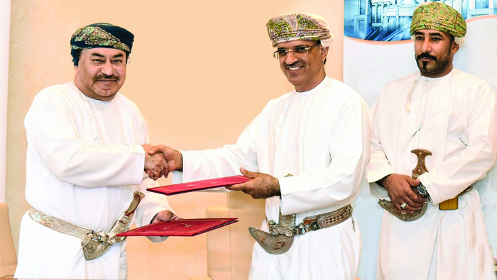 Bank Muscat, MoHE sign agreement for 20 'Jesr Al Mustaqbal' scholarships