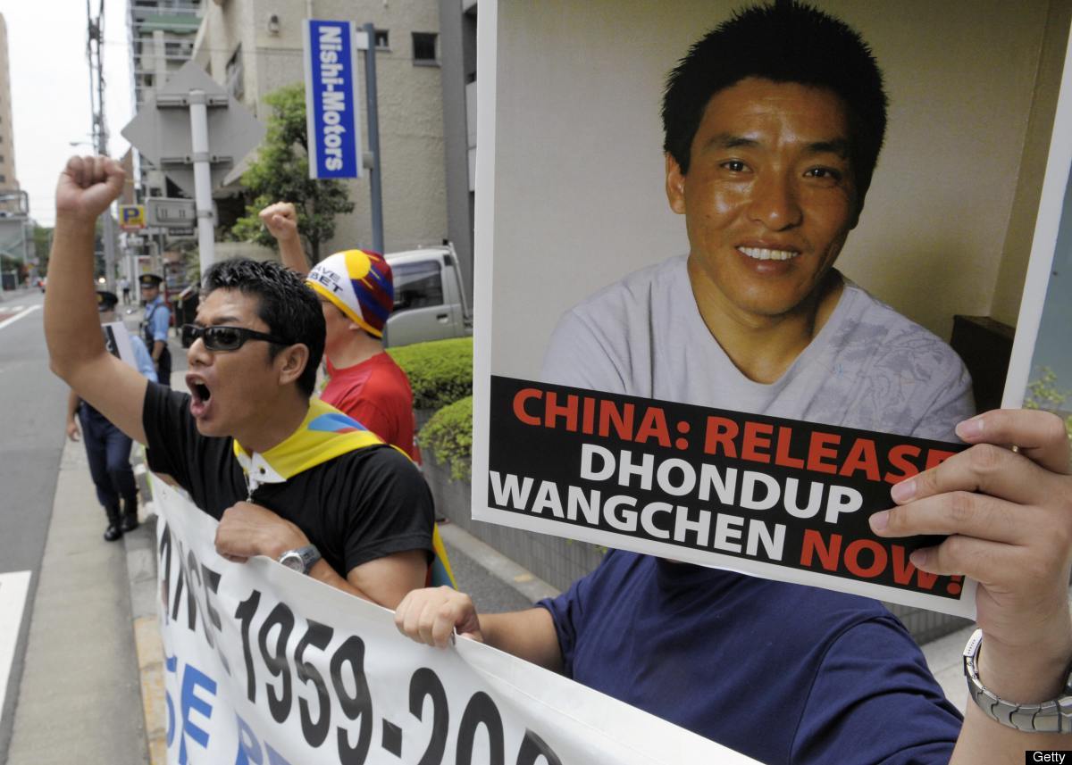 Tibetan film-maker flees China, arrives in United States