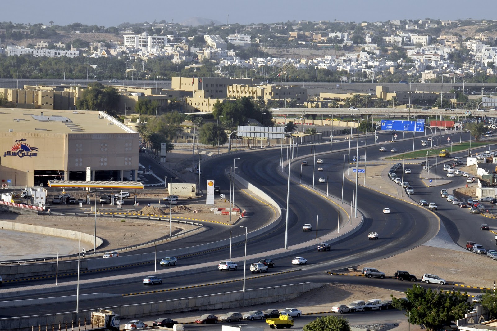 Major Oman roads to close for maintenance