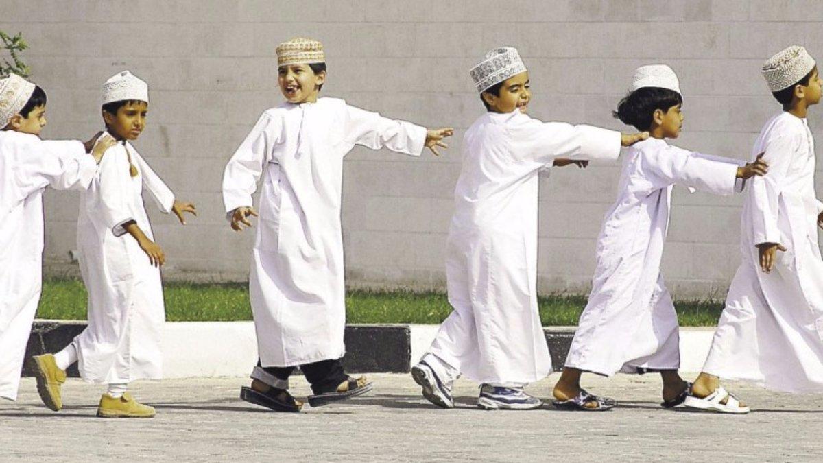 5 علامات لإدمان الطفل للإنترنت و7 خطوات لحمايتهم