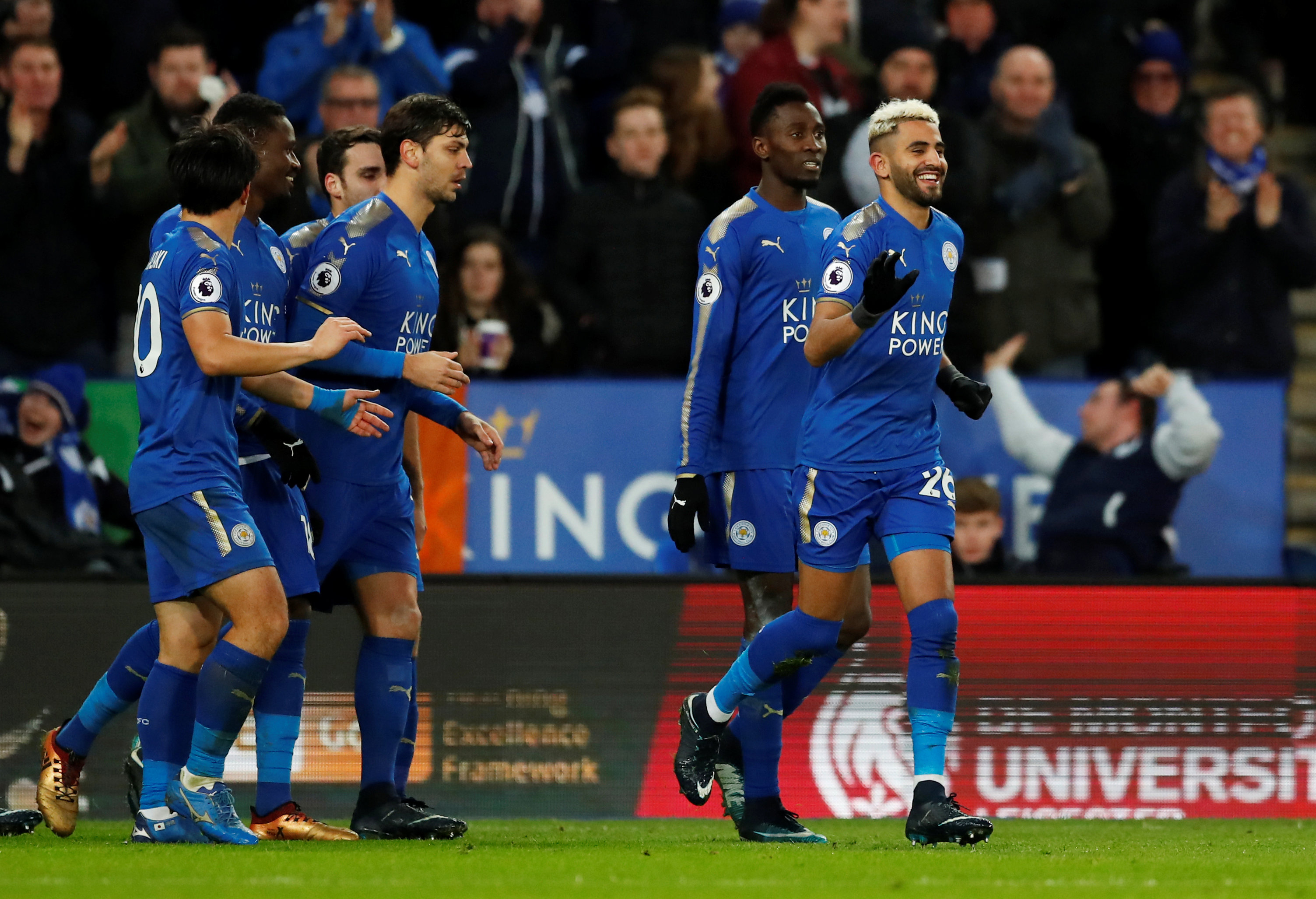Mahrez lifts Leicester to win over Huddersfield