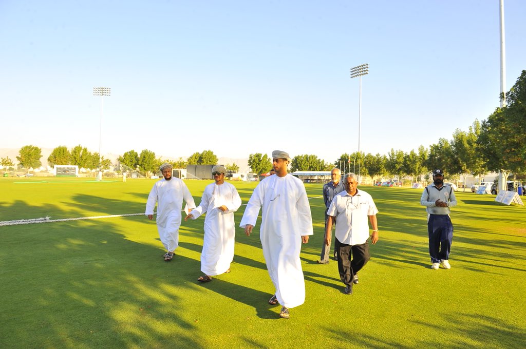 المرضوف يتفقد مشروع نادي عُمان للكريكت بالعامرات