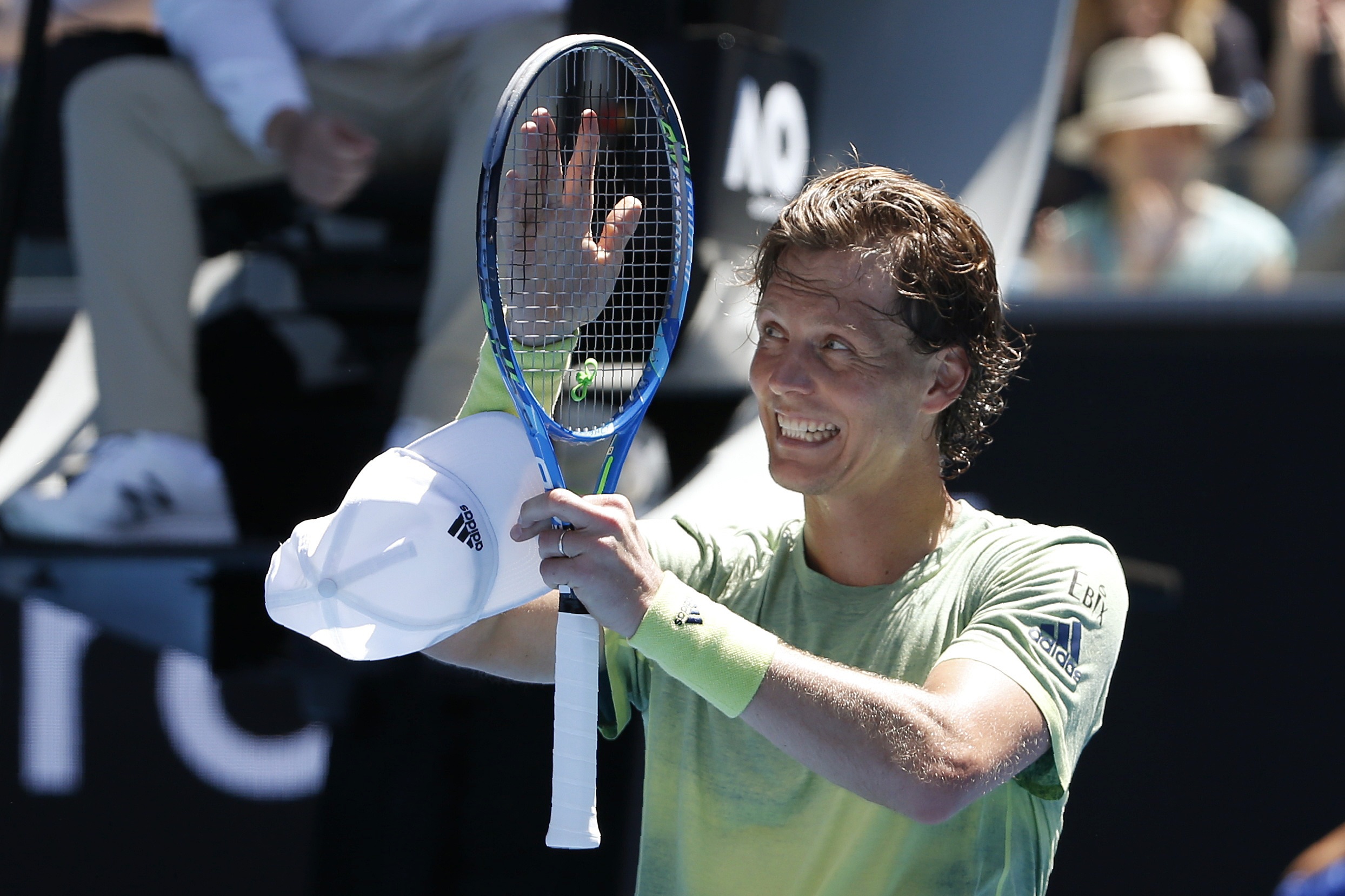 Tennis: Berdych sweeps past Fognini into quarterfinals
