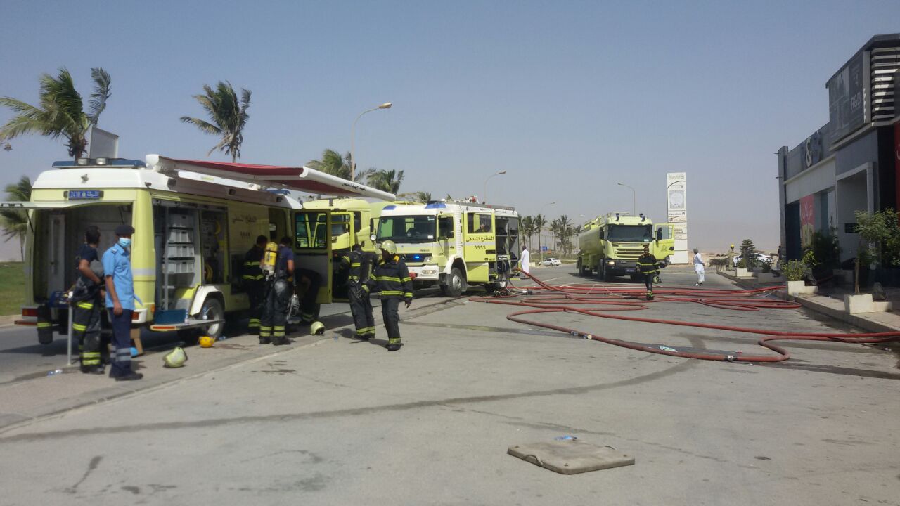 Store catches fire in Oman