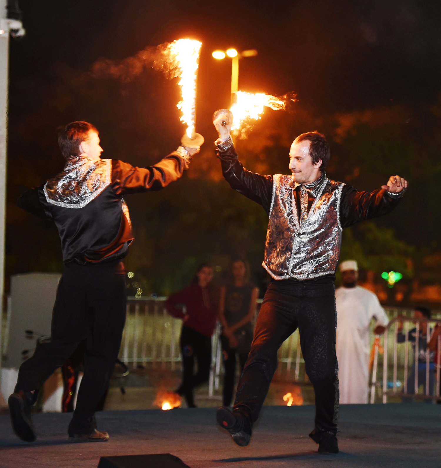 ​In pictures: Russian troupe at Muscat Festival is on fire!