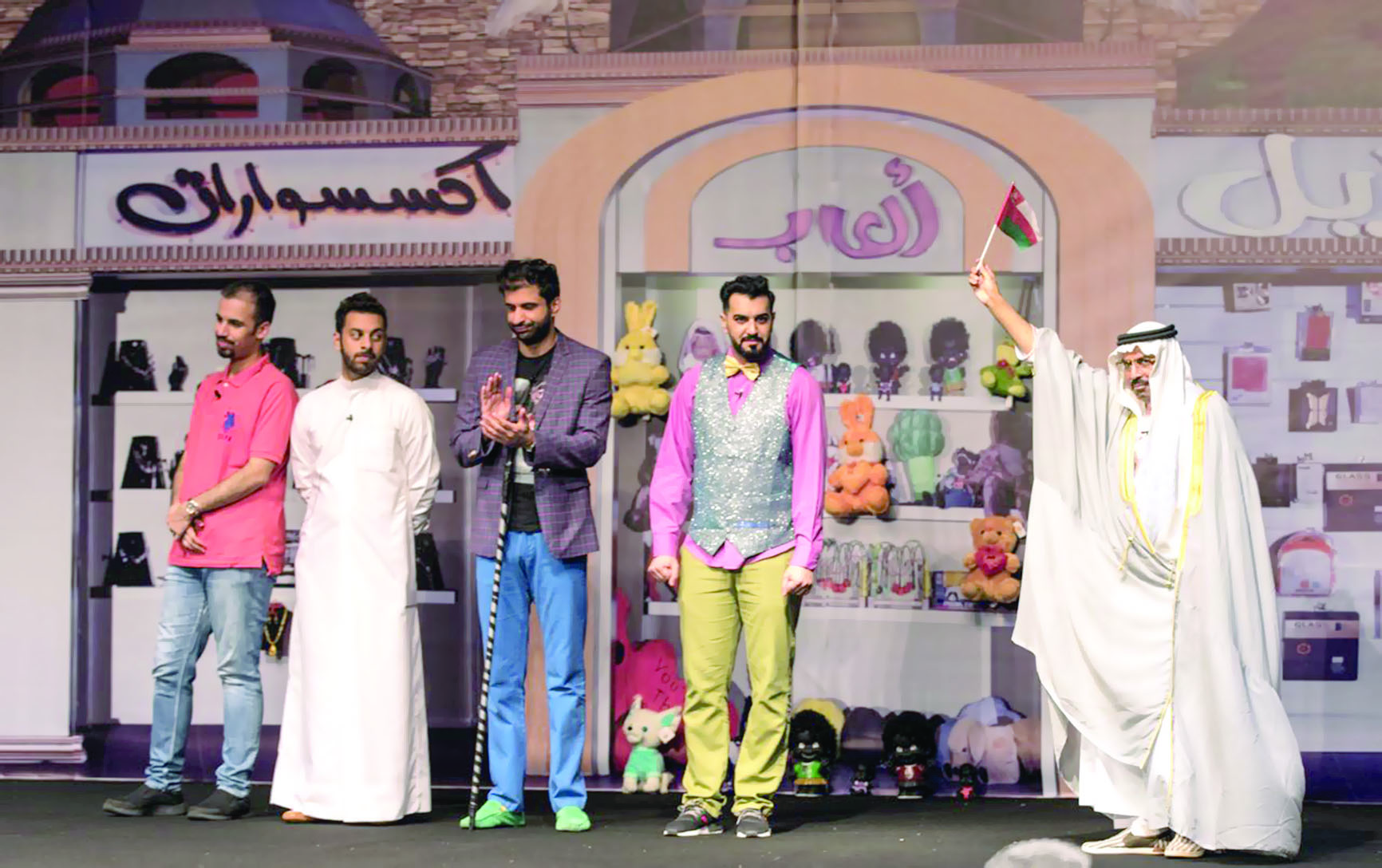 8000 مشاهد لمسرحية طارق العلي على مدار يومين