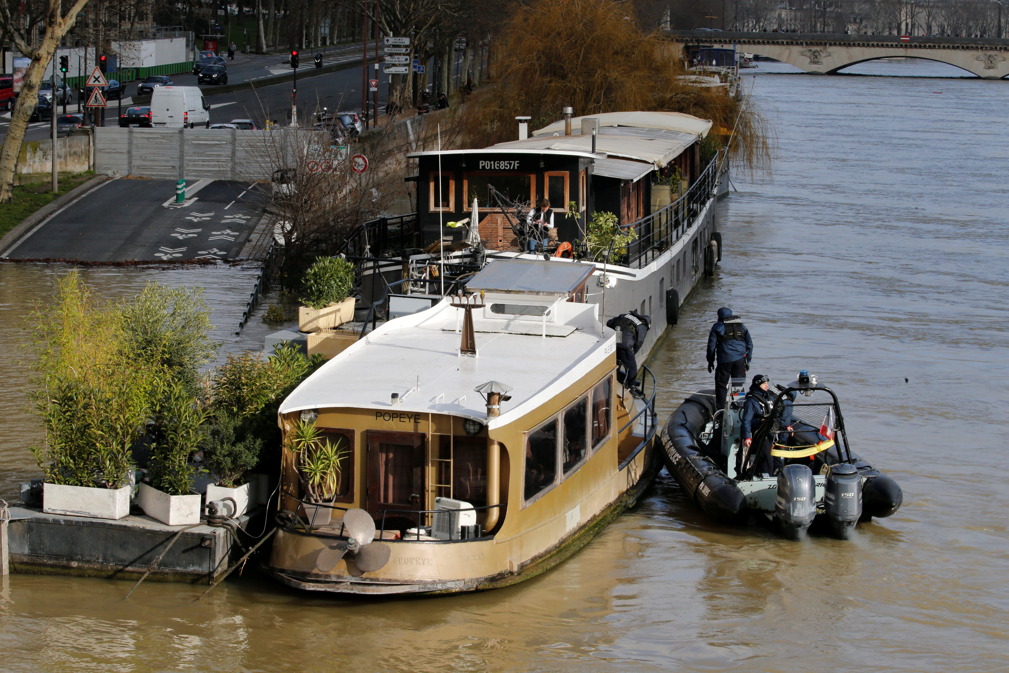 River Seine levels rise further as Paris braces for major flooding risk