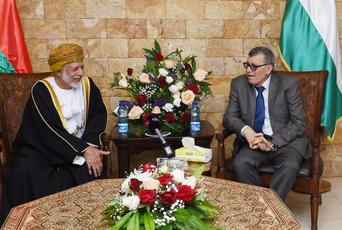 شاهد بالصور.. ابن علوي يصل فلسطين