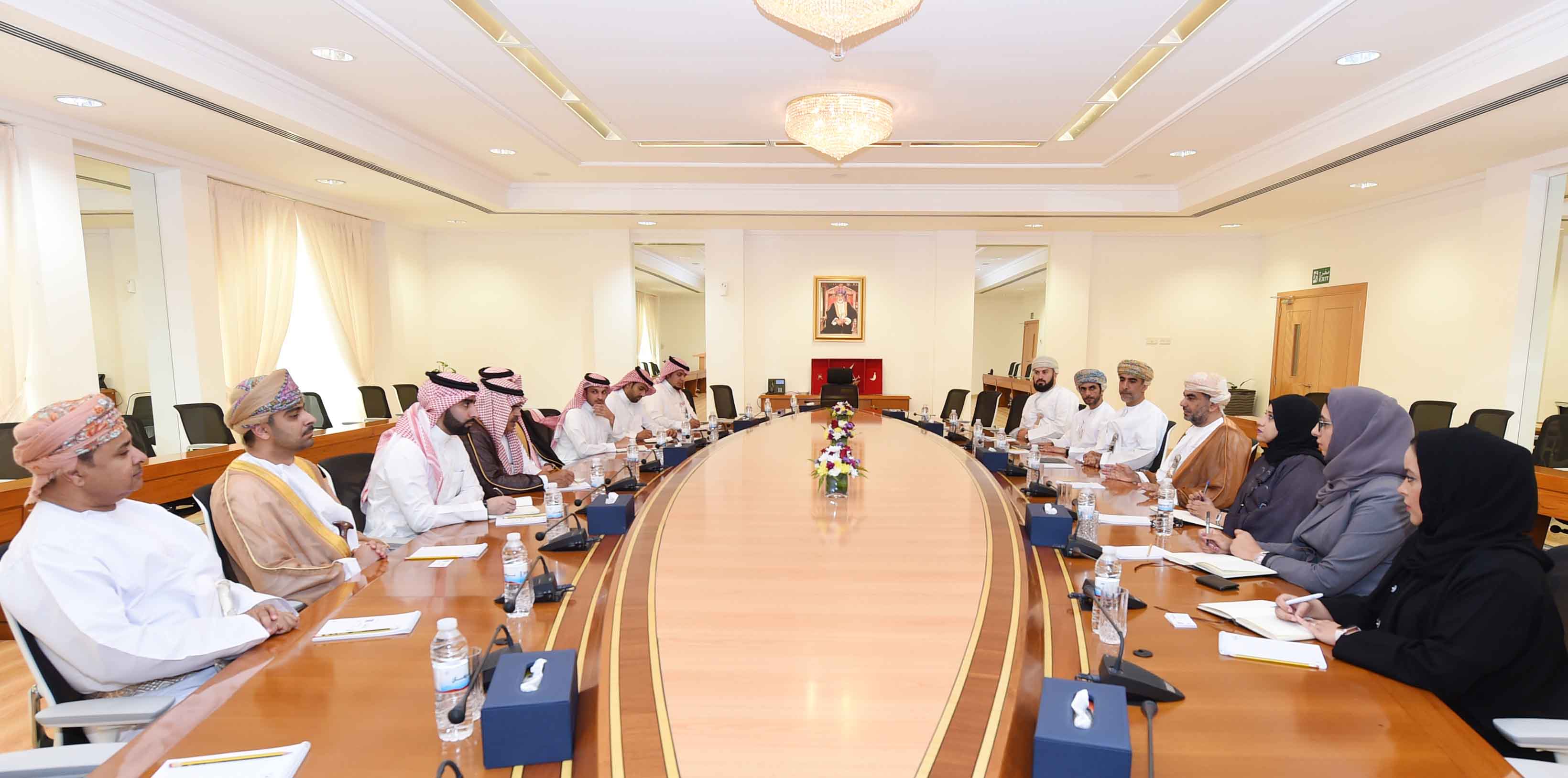 وفد "أمانة الوزراء السعودي" ‏يطلع على تجربة السلطنة في عدد من المجالات