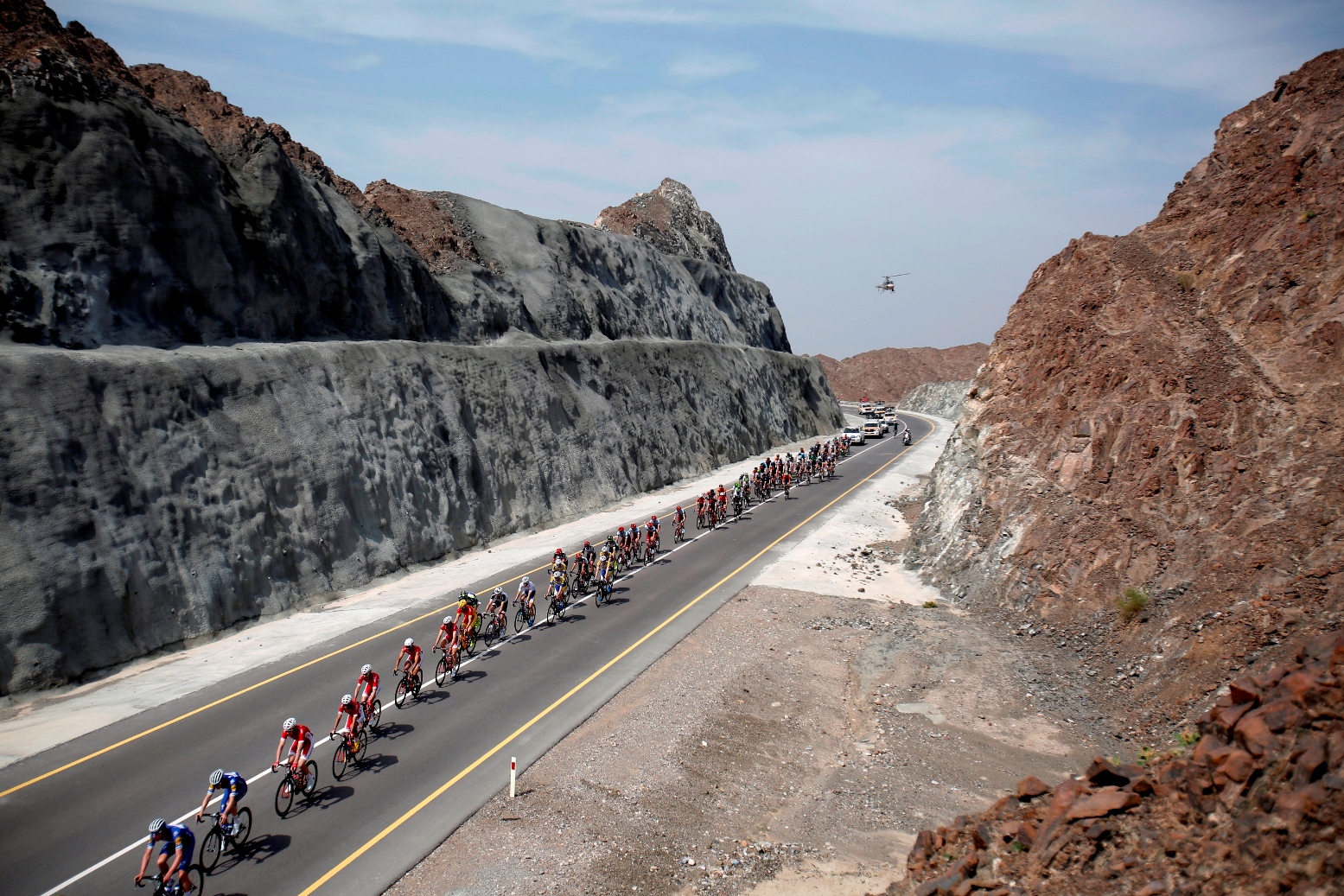 بالفيديو والصور: صحيفة" ليكيب" الفرنسية تبرز طواف عمان للدراجات