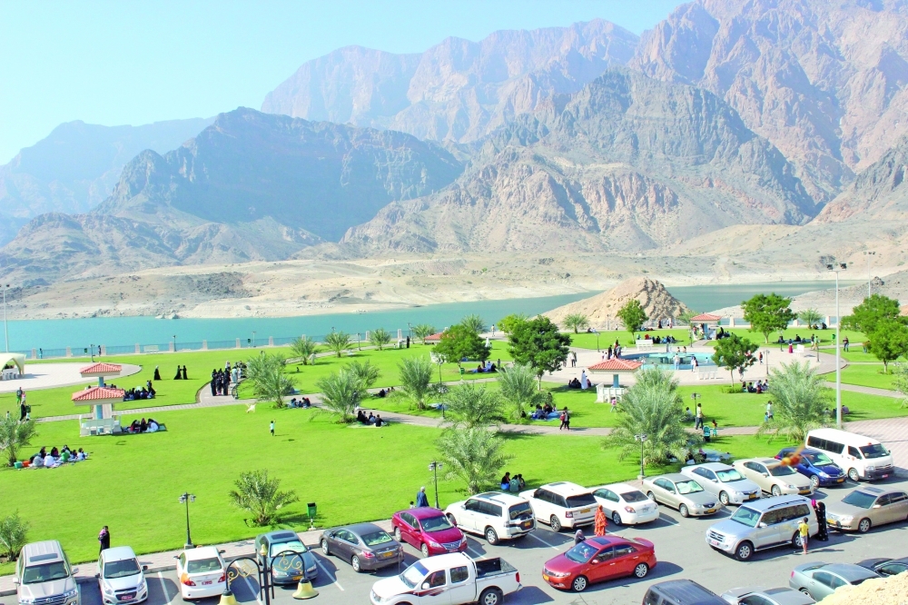 السلطنة أيقونة السياحة
